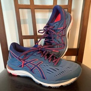 New ASICS Gel Cumulus 20 size 8 wide